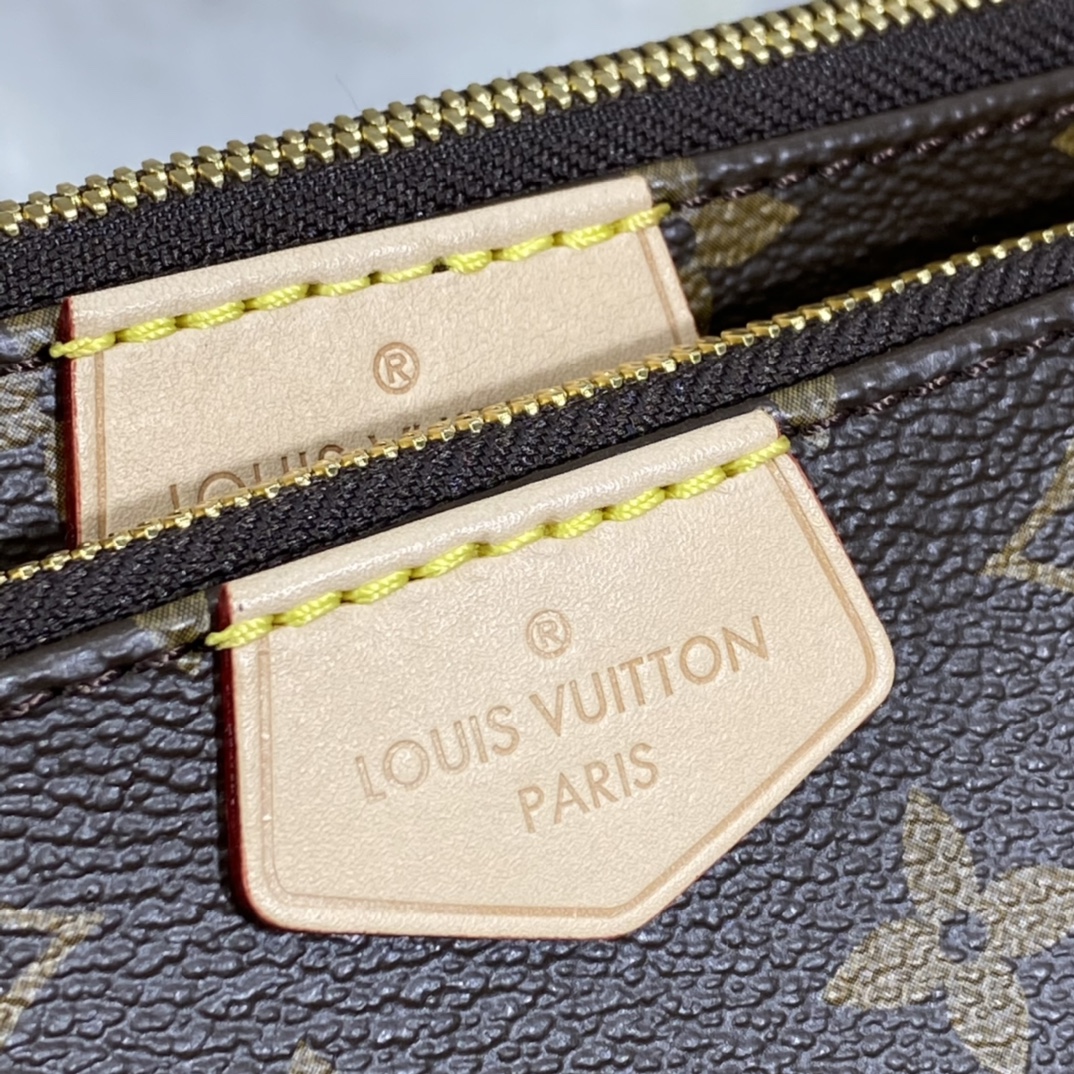 Louis Vuitton MULTI POCHETTE ACCESSOIRES Monogram M44840